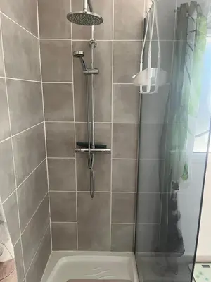 Salle de bains dans l'établissement Lasko