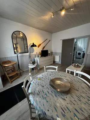 Plan de l'établissement Maison 47m2 meublée 200m plage