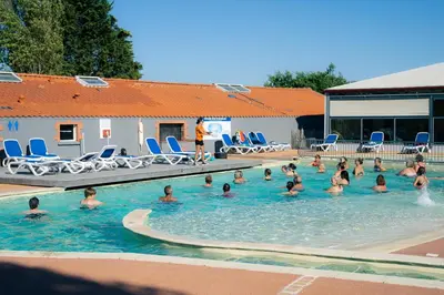 Piscine de l'établissement Camping La Pointe Saint-Gildas - Maeva ou située à proximité