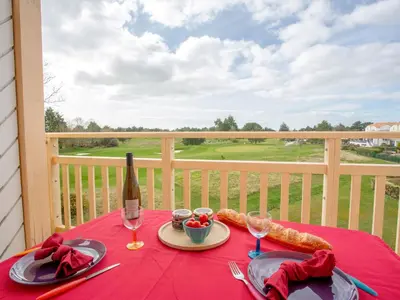 Balcon ou terrasse dans l'établissement Apartment L'Orée du Golf-2 by Interhome