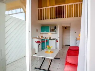 Cuisine ou kitchenette dans l'établissement Apartment L'Orée du Golf-2 by Interhome