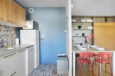 Cuisine ou kitchenette dans l'établissement Le Seigneur Des Anneaux- Commodités, Parking & Wifi Fibre