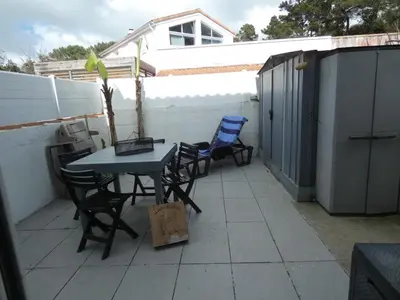 Balcon ou terrasse dans l'établissement Maison à Fromentine 65m², 4 pers, proche plage, park - FR-1-540-319