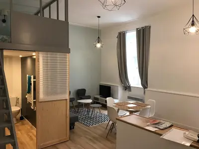Coin salon dans l'établissement Best location near Place Graslin, elephant - up to 4 people - City Nantes