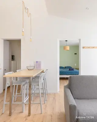 Coin salon dans l'établissement Barbâtre Les Figuiers Plage à 500 m