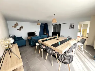 Coin salon dans l'établissement maison familiale 14 personnes