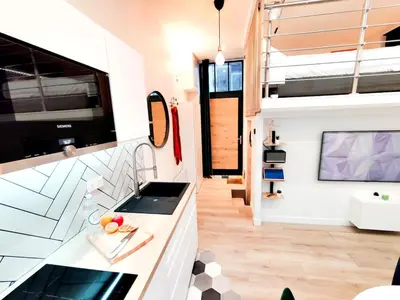 Télévision ou salle de divertissement dans l'établissement Hyper-Centre Studio Lekain UnSejourANantes