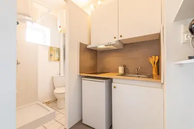 Salle de bains dans l'établissement Superbe studio Nantes-Centre Gare