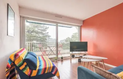 Télévision ou salle de divertissement dans l'établissement Appartement à 200 m from ThalassoSpa
