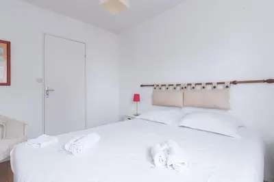 Un ou plusieurs lits dans un hébergement de l'établissement Appartement à 200 m from ThalassoSpa