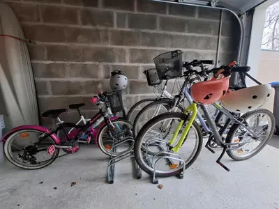 Vélo sur le terrain de l'établissement Villa Saint-Marc-sur-Mer ou dans les environs