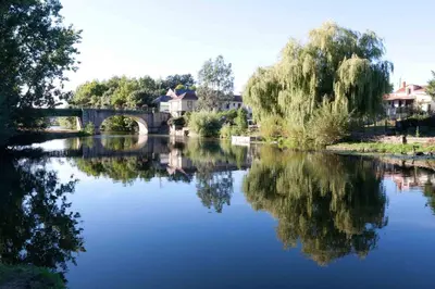 Vue sur la rivière ou le fleuve situé(e) à proximité de le séjour chez l'habitant