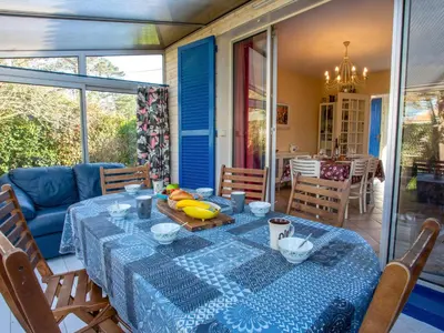 Coin salon dans l'établissement Holiday Home La Bruyère by Interhome