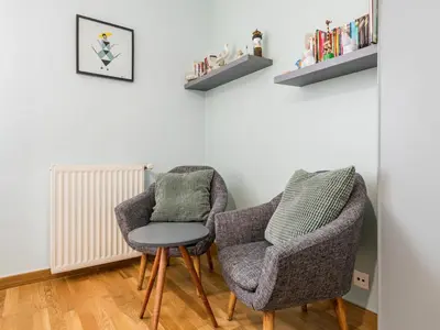 Coin salon dans l'établissement Bel appartement en bord de mer avec terrasse et parking - FR-1-306-1298