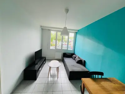 Coin salon dans l'établissement Appartements à Saint Nazaire, parking gratuit