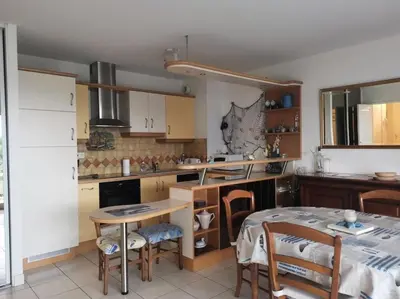 Cuisine ou kitchenette dans l'établissement Résidence Le Galatée - Location de Vacances - PORNICHET - proche place du marché MAE-7421