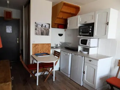Cuisine ou kitchenette dans l'établissement Résidence Le Nelson - PORNICHET FACE MER ACCES DIRECT A LA PLAGE MAE-9451