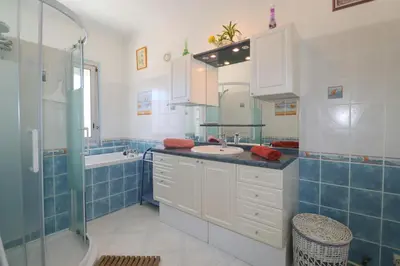 Cuisine ou kitchenette dans l'établissement L'Escale by Tranquil at Home