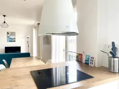 Cuisine ou kitchenette dans l'établissement NaonedLoft au Coeur de la Ville