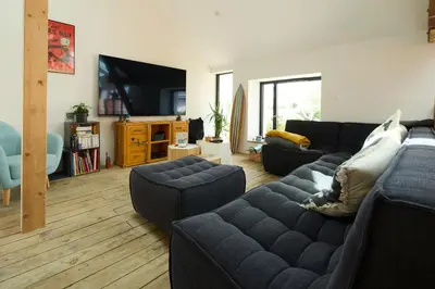 Télévision ou salle de divertissement dans l'établissement Le Loft Nantais - Superbe Loft de 300m²