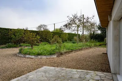 Jardin de l'établissement 271 - le grenouillet varadais
