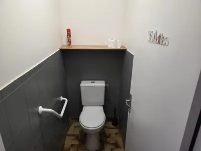 Salle de bains dans l'établissement 271 - le grenouillet varadais