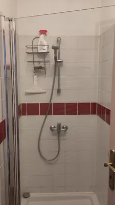 Salle de bains dans l'établissement Chambre - Studette Indépendante Zola