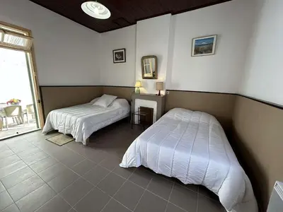 Un ou plusieurs lits dans un hébergement de l'établissement Maison de Vacances 2 Pièces à 100m Plage - Saint-Jean-de-Monts - FR-1-224C-343