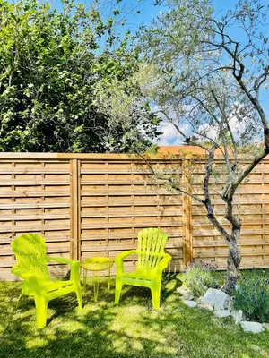 Jardin de l'établissement Maison plage centre ville typique