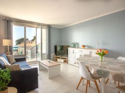Coin salon dans l'établissement Apartment Les Tilleuls-3 by Interhome