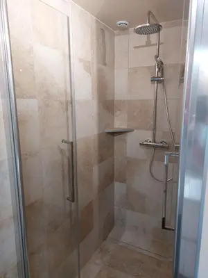 Salle de bains dans l'établissement Independent studio rentals