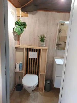 Salle de bains dans l'établissement Independent studio rentals