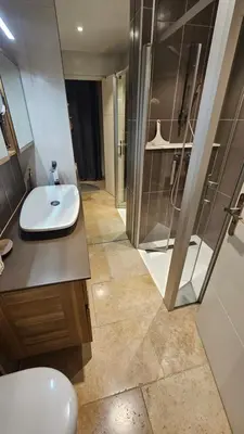 Salle de bains dans l'établissement Gîte de Bonneville