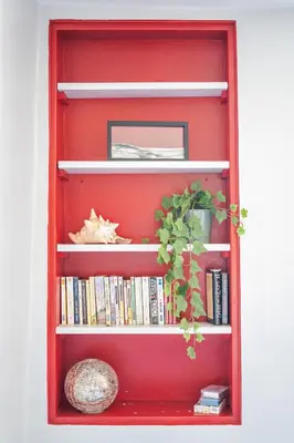 Bibliothèque dans l'appartement