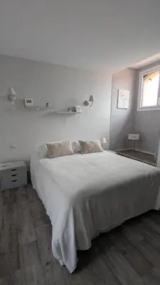 Un ou plusieurs lits dans un hébergement de l'établissement Chambre dans un cadre bucolique avec petit-déjeuner