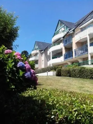 Jardin de l'établissement Résidence Alizée A - SAINT MARC SUR MER résidence Alizée 2 pièces cabine MAE-7611