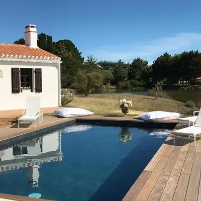 Villa pour 10 avec piscine et jardin