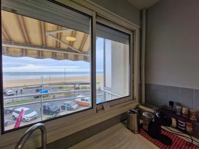 Plateau bouilloire dans l'établissement Grand balcon face mer appartement 2 chambres rénové