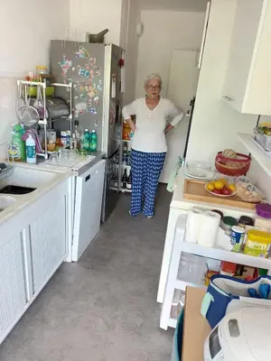 Cuisine ou kitchenette dans l'établissement Chambre unique tranquillité