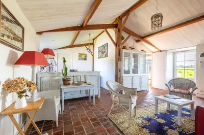 Cuisine ou kitchenette dans l'établissement L’Échappée du Port - Grand Jardin