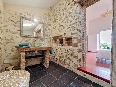 Salle de bains dans l'établissement Charme et confort en campagne, WIFI