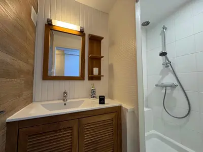 Salle de bains dans l'établissement L'Échappée - Wi-Fi, TV, Ultra Central, Cozy