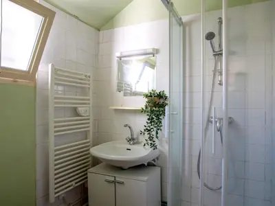 Salle de bains dans l'établissement Holiday Home Les Gobions by Interhome