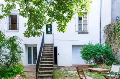 Jardin de l'établissement Petit Appartement Nantais