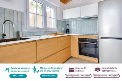 Cuisine ou kitchenette dans l'établissement À 220m de la plage, maison avec jardin pour 4