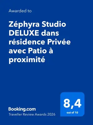 Plan de l'établissement Zéphyra Studio DELUXE dans résidence Privée avec Patio à proximité