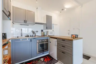 Cuisine ou kitchenette dans l'établissement Le Galées - 150m de la plage - Parking