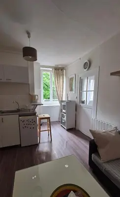 Cuisine ou kitchenette dans l'établissement Naoned Station