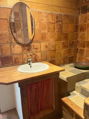 Salle de bains dans l'établissement Maisonnette de loire