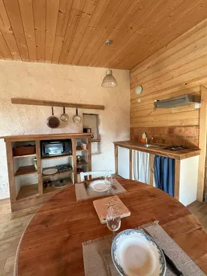 Cuisine ou kitchenette dans l'établissement Maisonnette de loire